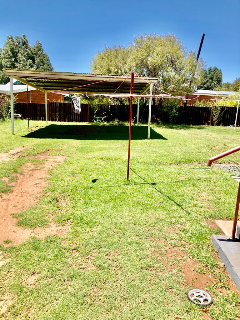 6 Bedroom Property for Sale in Dewetsdorp Free State